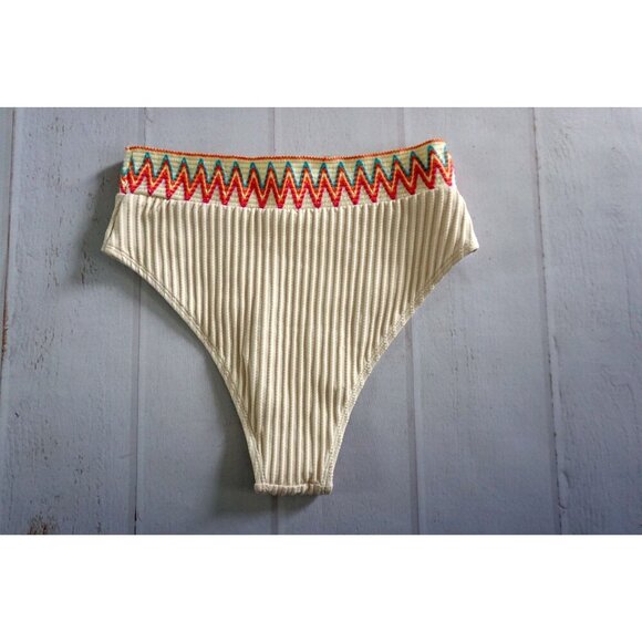 Women's Cream Chevron Pattern Ribbed Knit Bikini Bottom - Size M, NWOT - Picture 3 of 3